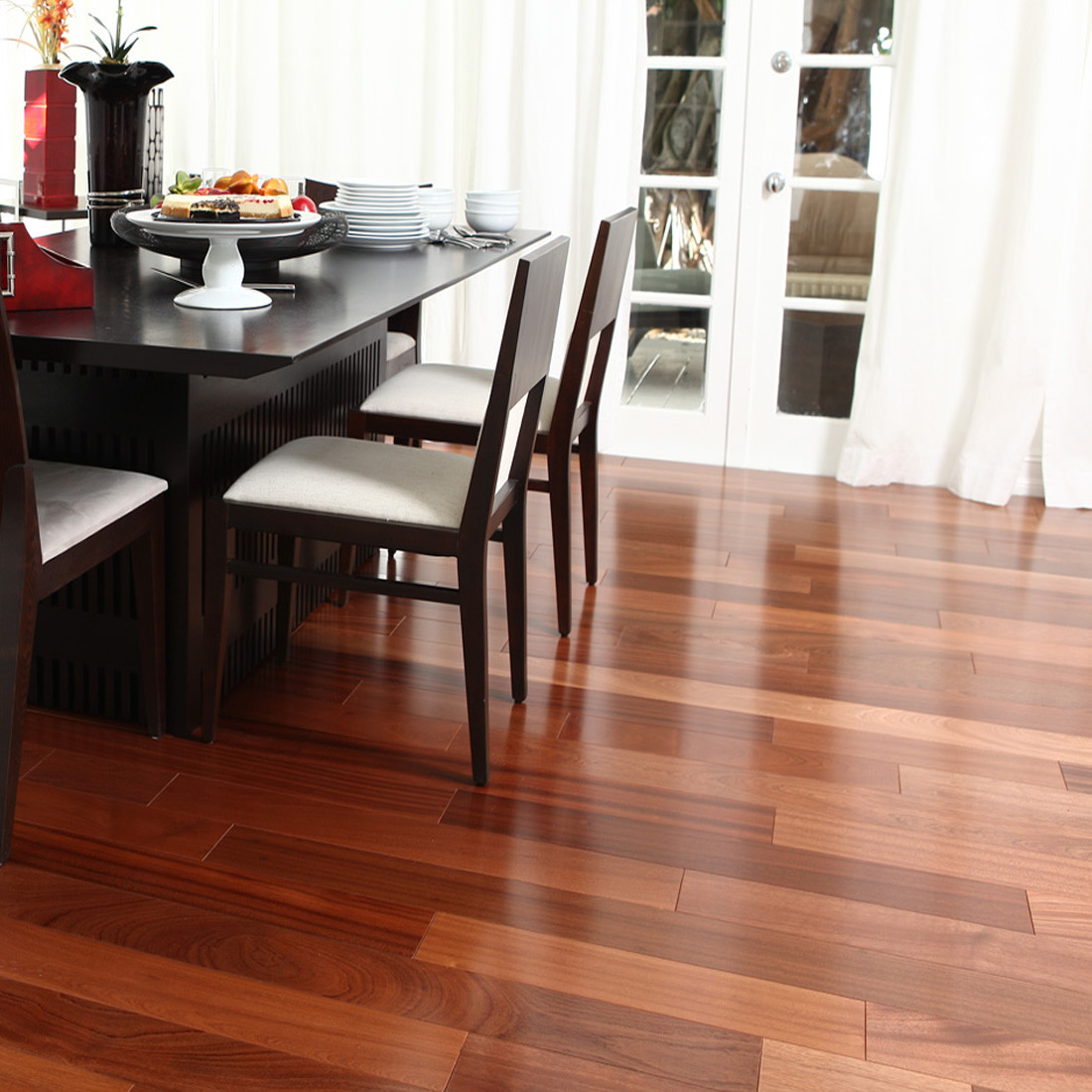 Parquet contrecollé en Sapelli